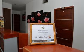 Hotel Canoa Inn